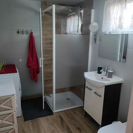 Domek W Slawie Przy Jeziorze Na Galerach Slawa Exteriör bild