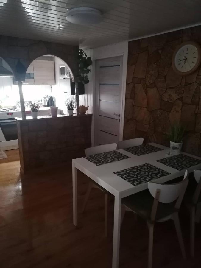 Domek W Slawie Przy Jeziorze Na Galerach Slawa Exteriör bild